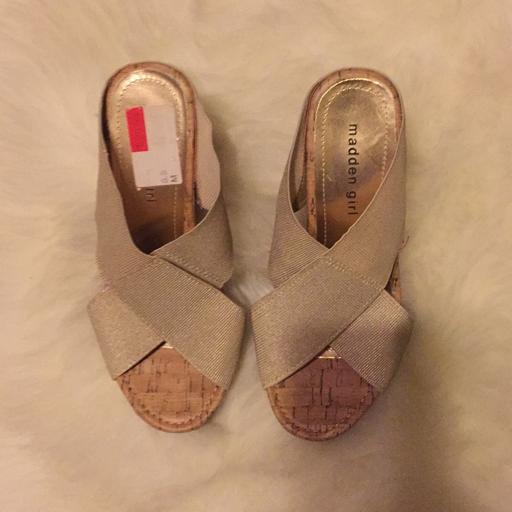 Madden girl wedge